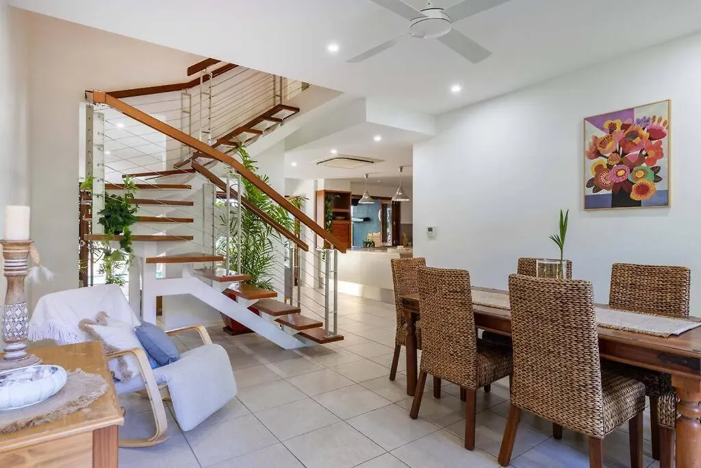 Savannah Villa Elua Порт Дуглас Австралия
